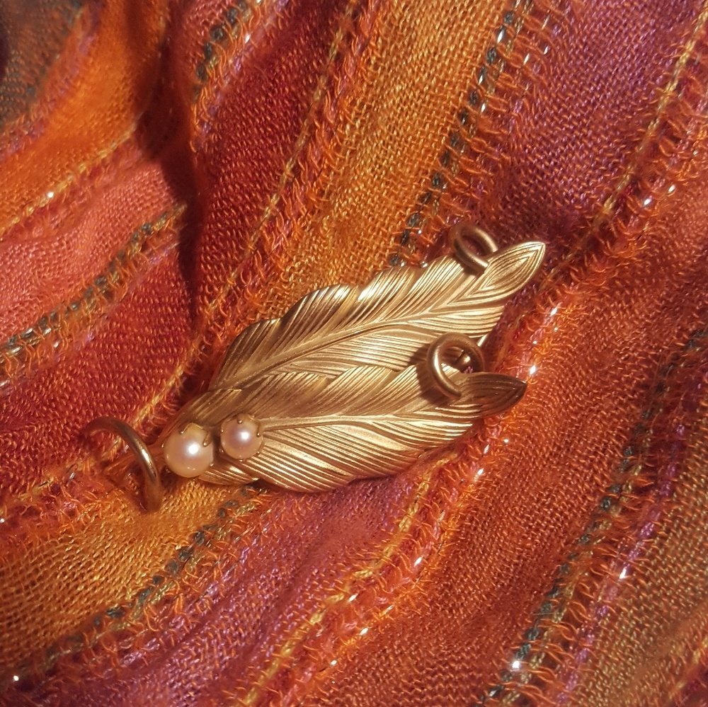 💃Vintage pin